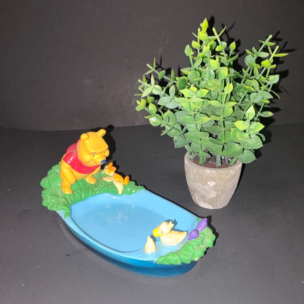 Disney Winnie the Pooh Pond Soap Dish Trinket Tray Resin Pooh & Ducks Vintage